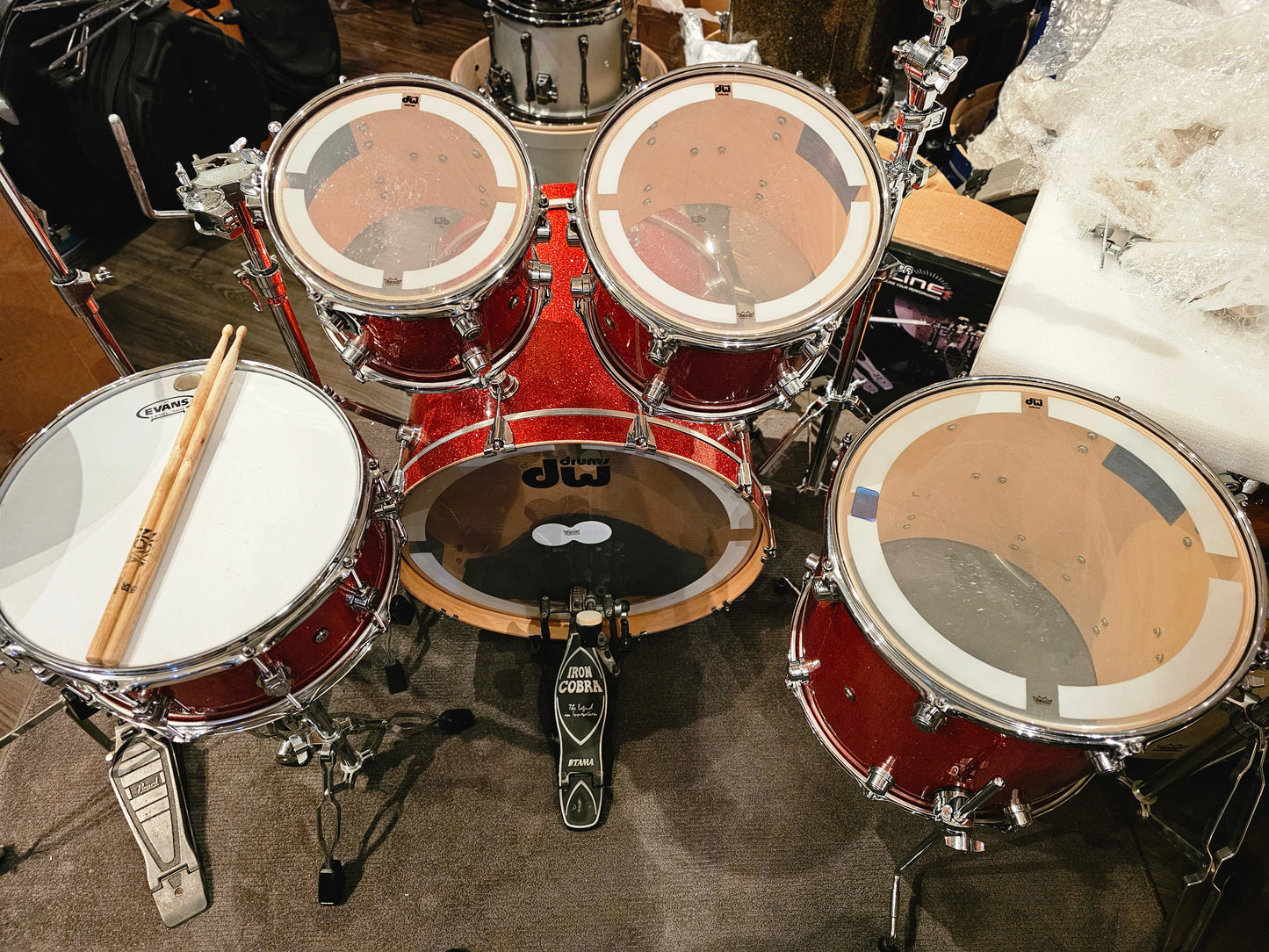 DW Performance series Tangerine glass 5 pcs. drums set