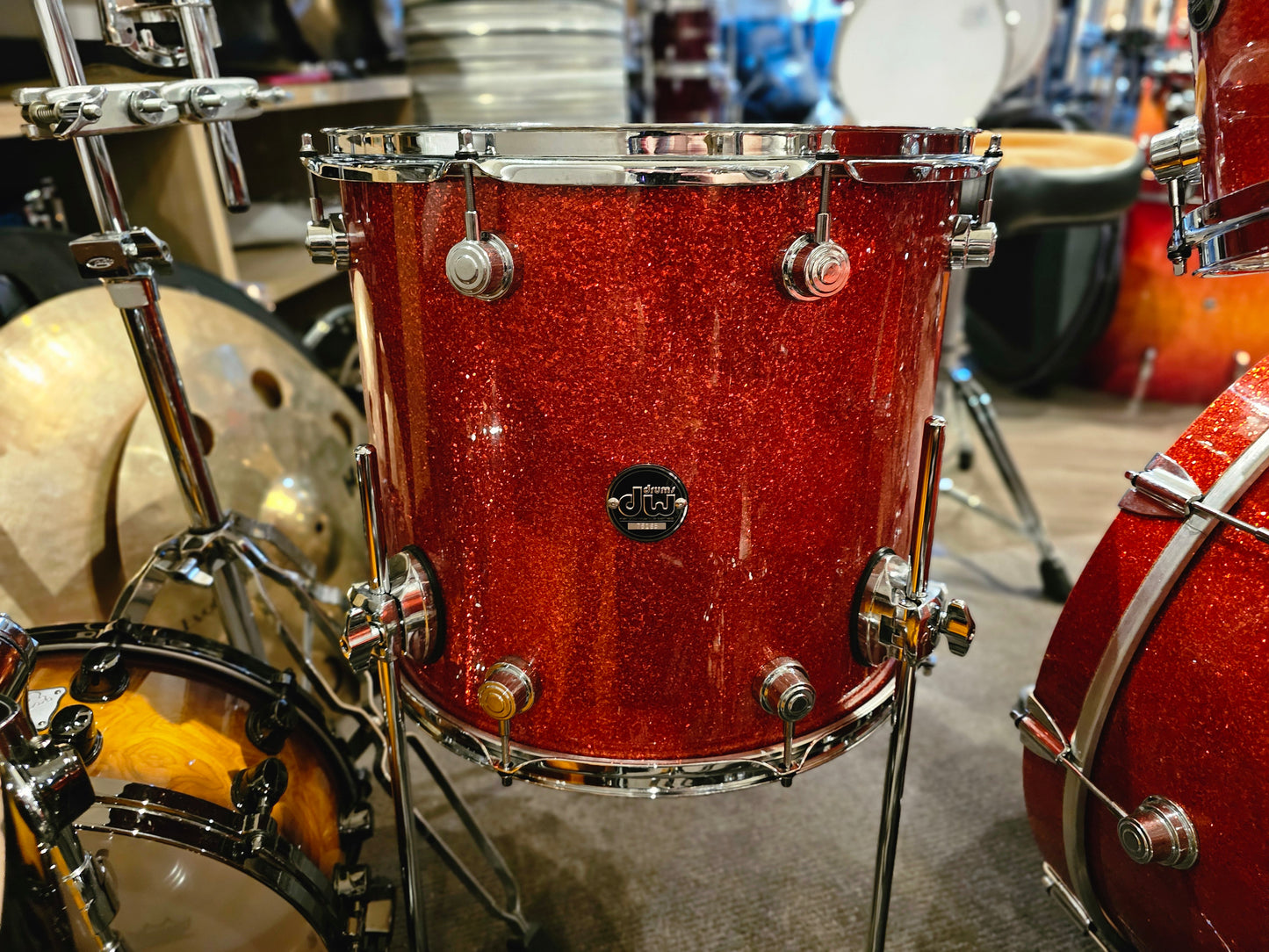 DW Performance series Tangerine glass 5 pcs. drums set
