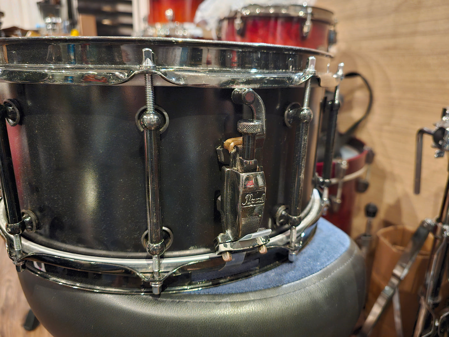 Pearl Ultracast 14x6.5 snare drum