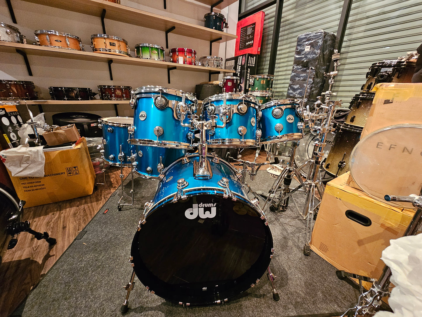 Dw Collectors custom Graphics Maple 6 pcs. drums set