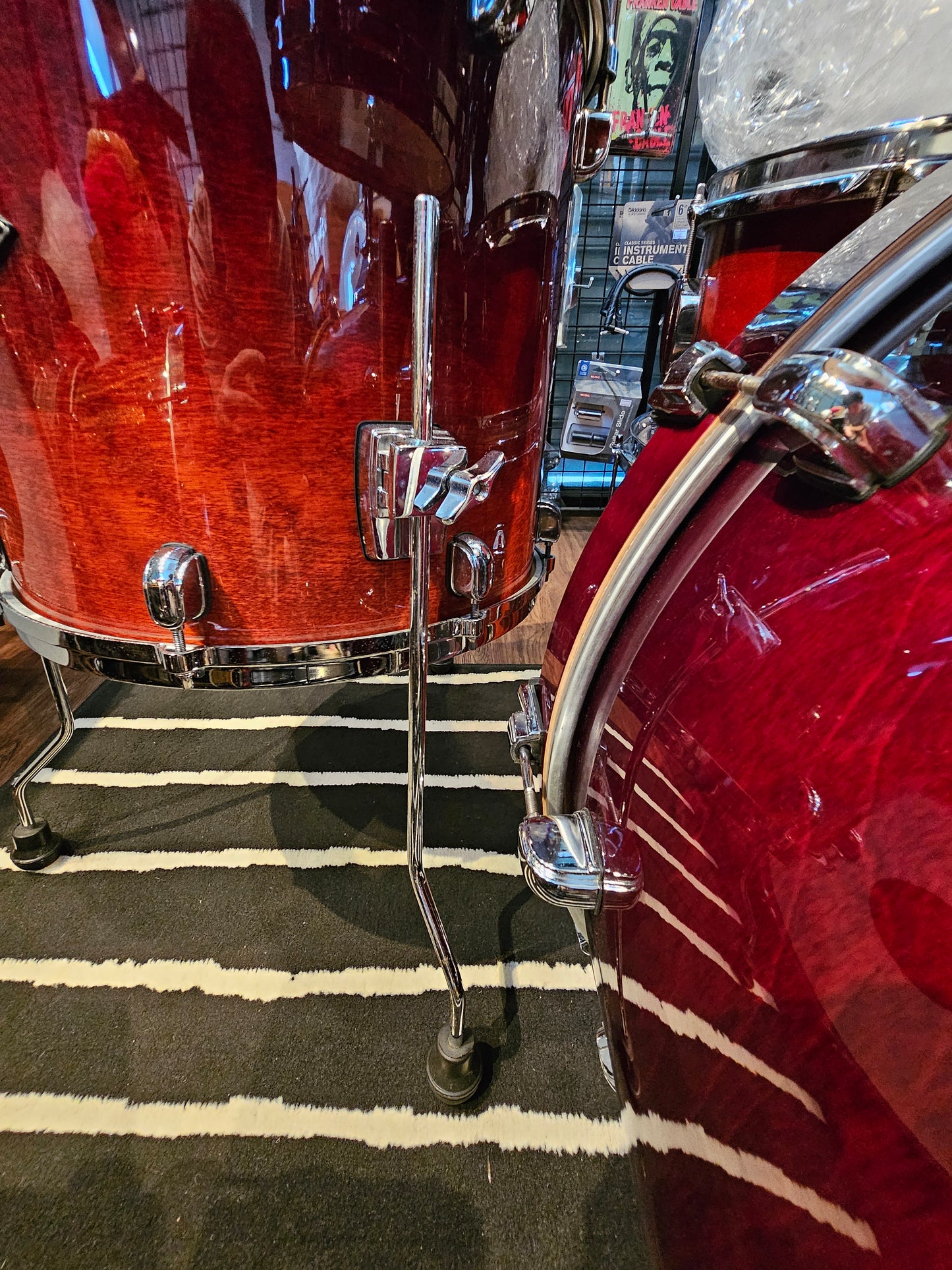 Tama Starclassic B/B Dark cherry fade 5 pcs. drums set