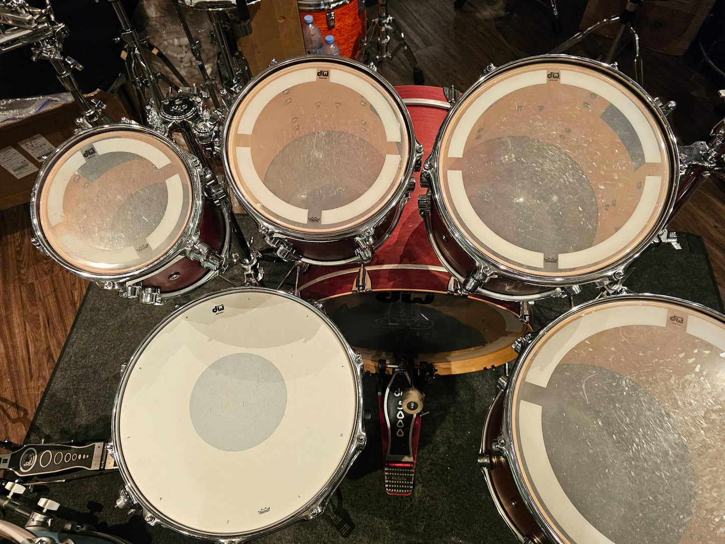 Dw Performance series made in US Tobacco satin 7 pcs. drums set