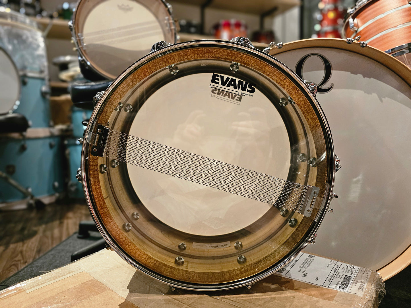 Ludwig LB464R Raw brass phonic 14x6.5 snare drum