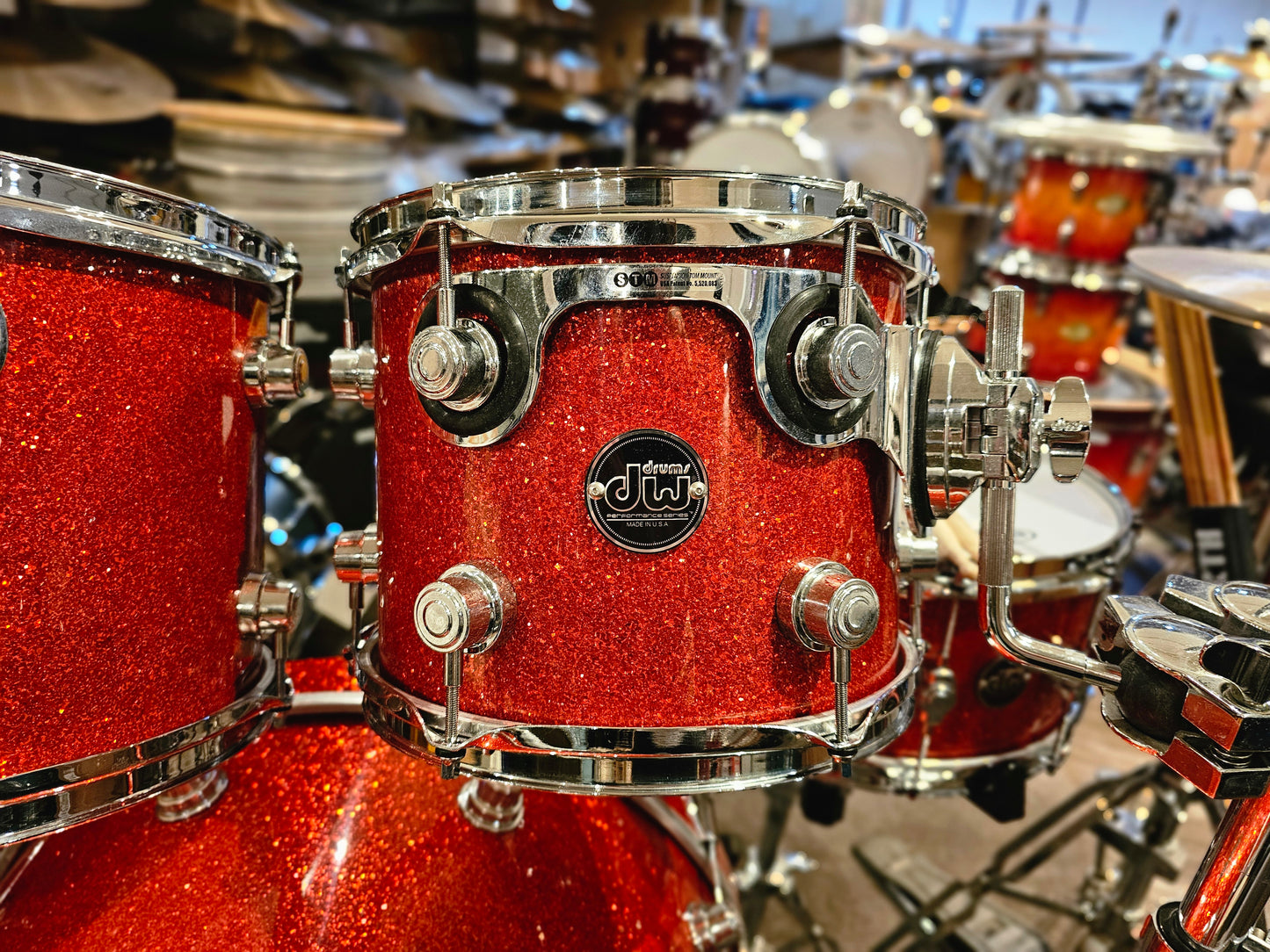 DW Performance series Tangerine glass 5 pcs. drums set