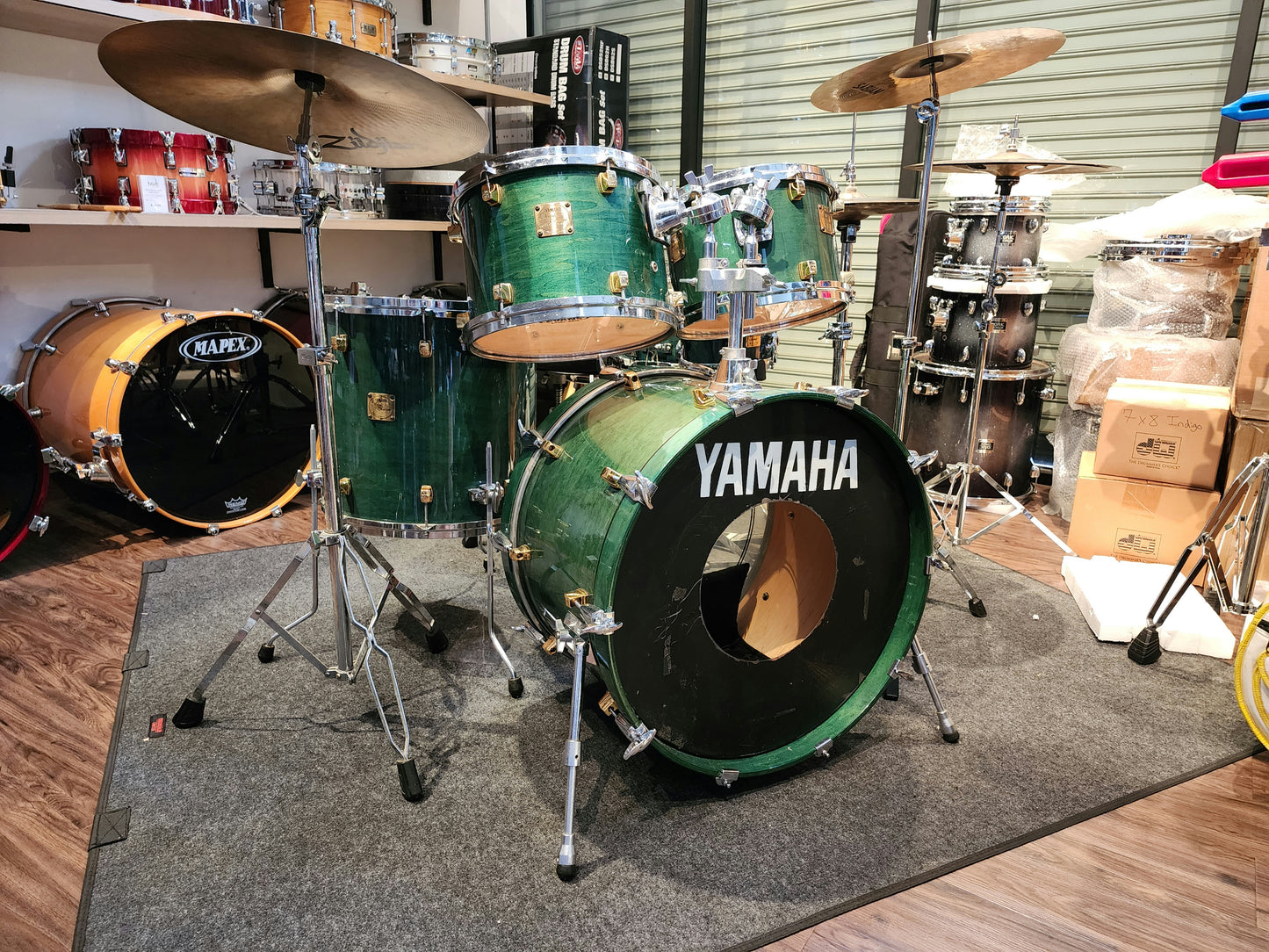 Yamaha Maple custom Emerald green drums set