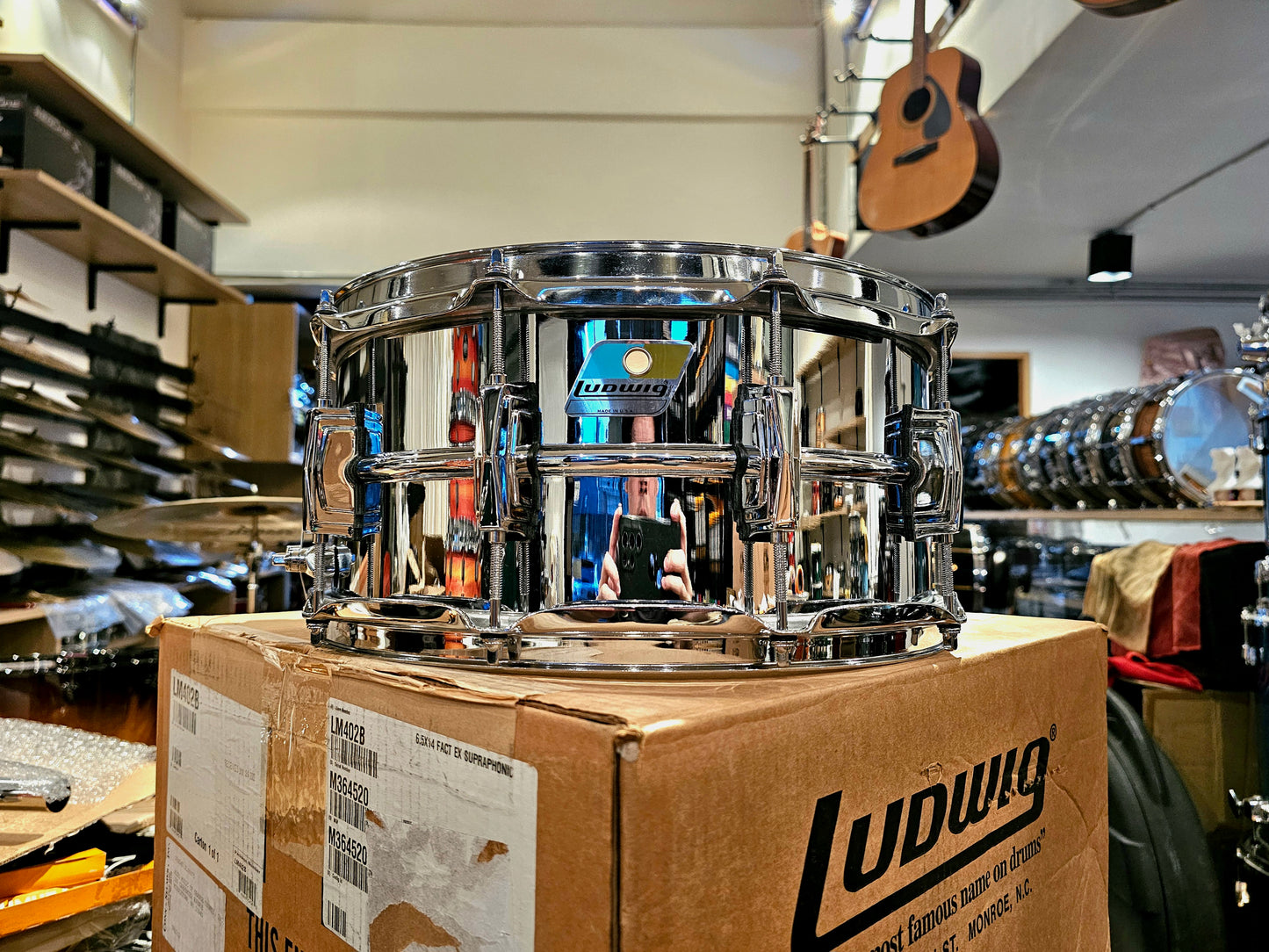 Ludwig LM402B Supraphonic 14x6.5 snare drum