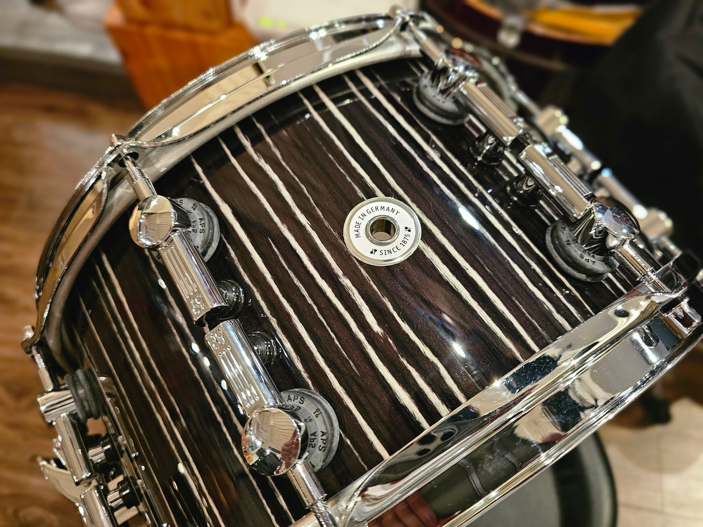 Sonor SQ2 Heavy Maple Ebony white stripes 13x7 snare drum