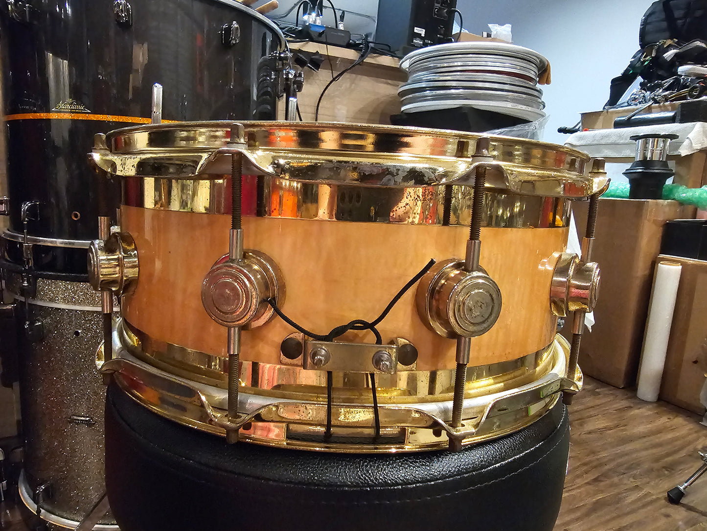 Dw Collectors Edge Maple/Brass shell 14x6 snare drum