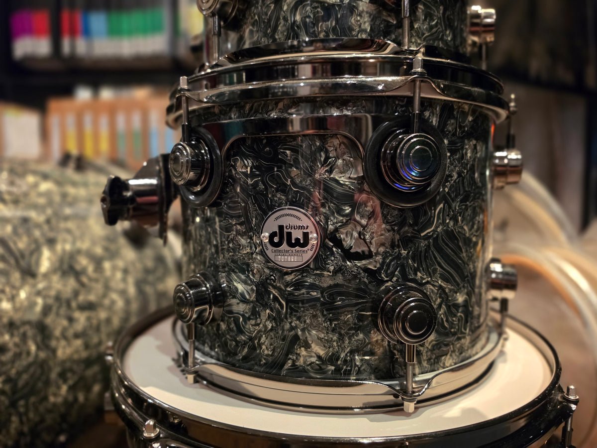 DW Collectors SSC pure Maple Silver abalone 4 pcs. drums kit