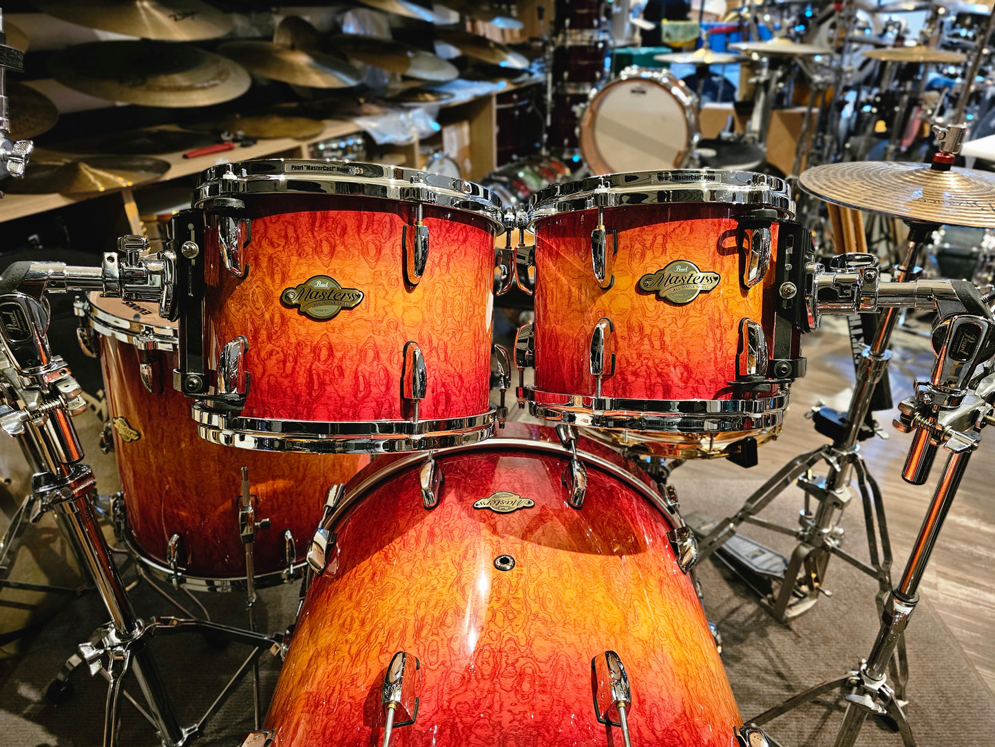 Pearl Masters MCX Quilted Bubinga sunburst 4 pieces drums kit