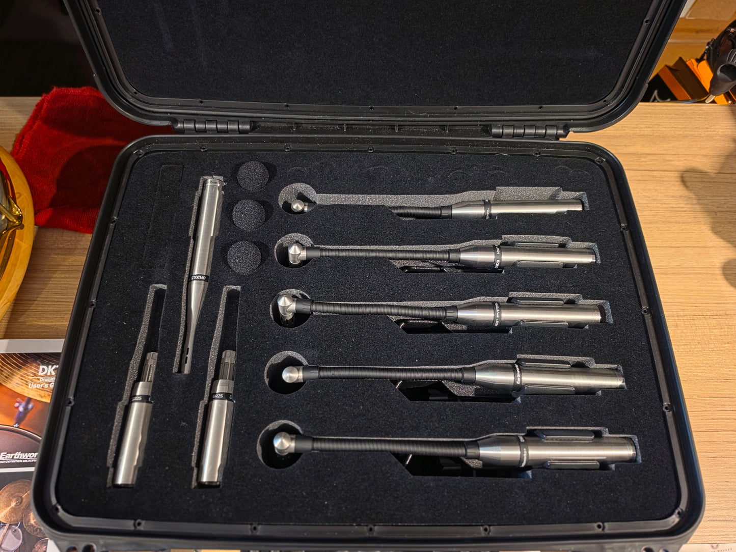 Earthworks DK7 drum microphone pack + extra DM20