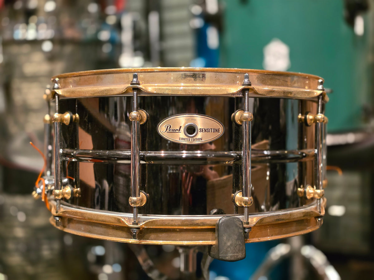 Pearl Sensitone Limited edition black nickel over brass 14x6.5 snare drum
