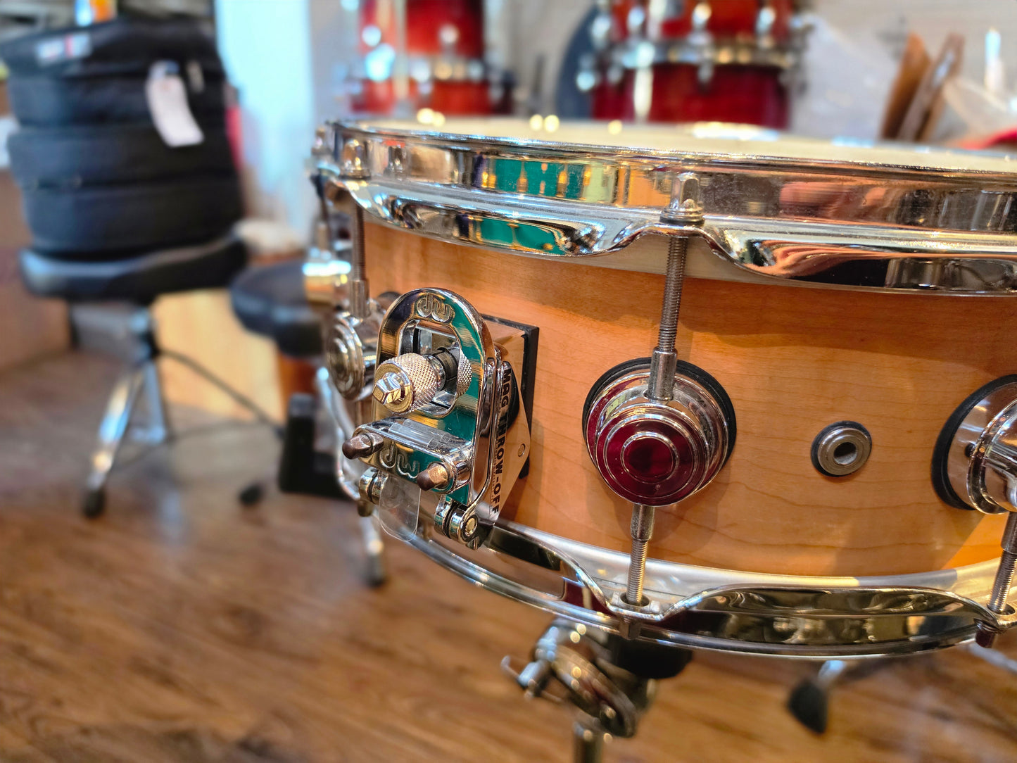 Dw Collectors Super solid Maple shell 14x5.5 snare drum