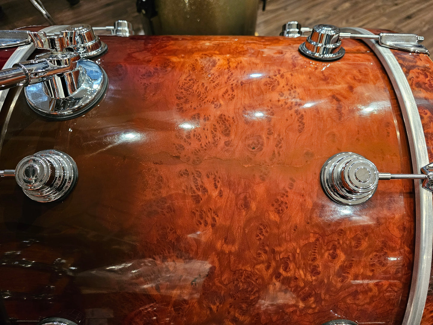 Dw Collectors Exotic Redwood burl Toast burnt specialty lacquer finish pure Maple shell 6 pcs. drums set