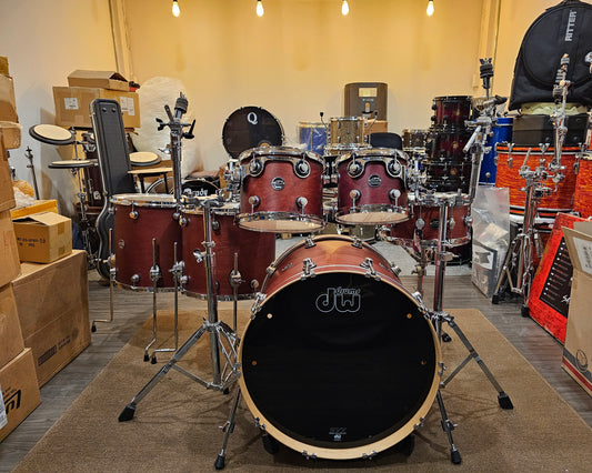 Dw Performance US Tobacco satin 6 pcs. drums set