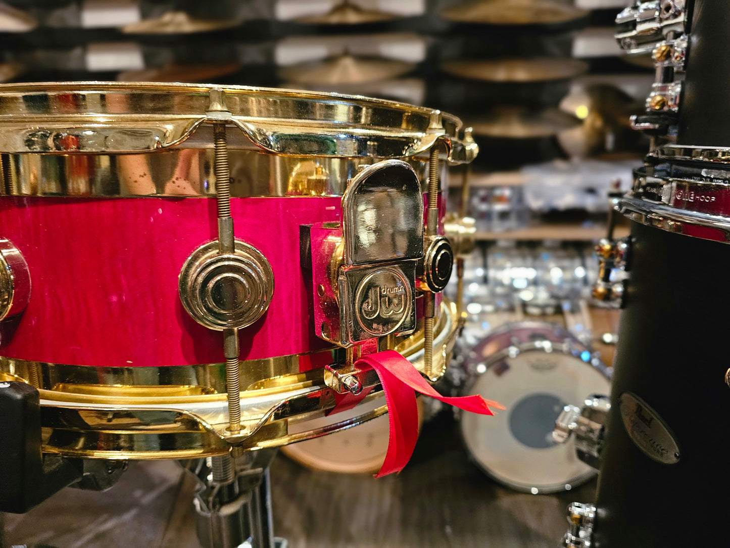 DW Collectors Edge gold hw 14x6 snare drum