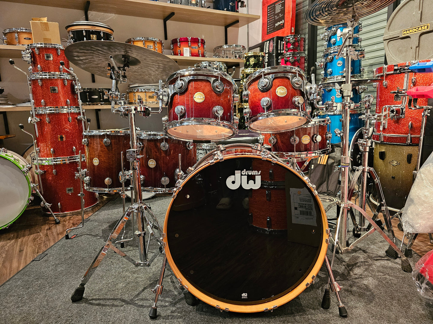 Dw Collectors Exotic Redwood burl Toast burnt specialty lacquer finish pure Maple shell 6 pcs. drums set