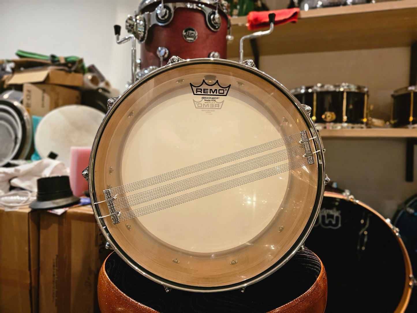 Noble & Cooley NC SS Classic Maple shell Antique white 14x5 snare drum