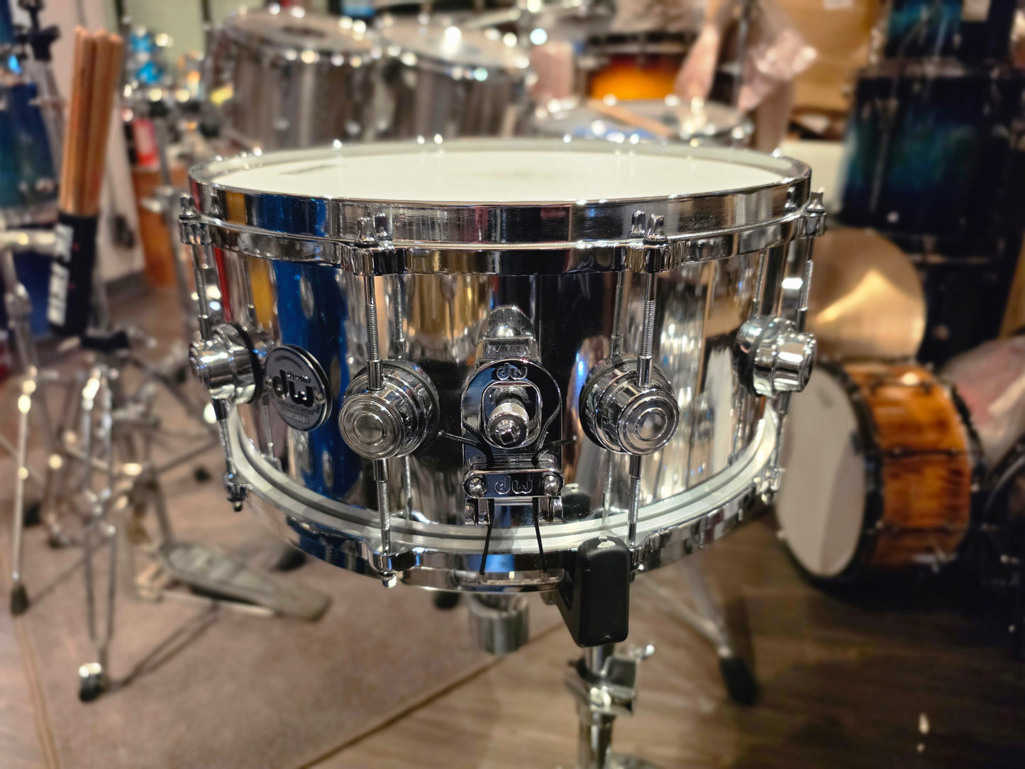 DW Collectors chrome over Maple/Mahogany 14x6.5 snare drum
