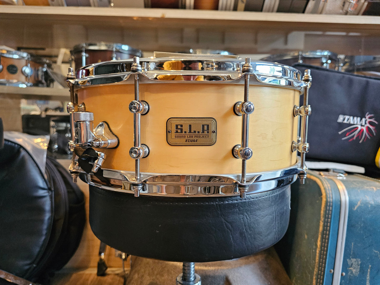 Tama SLP classic Maple 14x5.5 snare drum