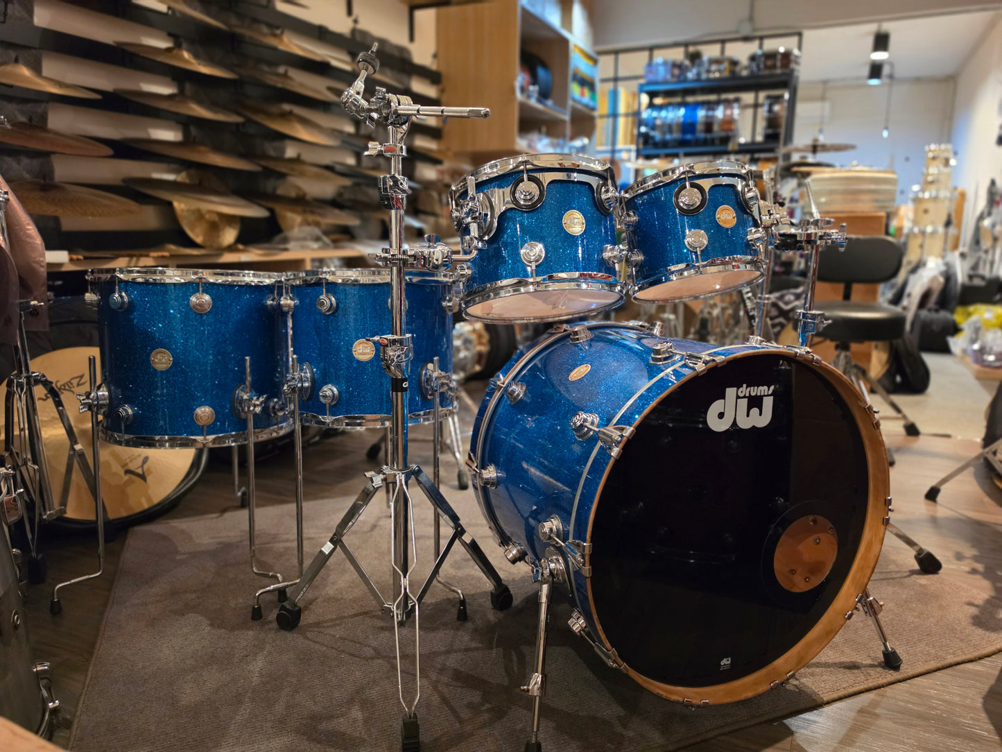 Dw Collectors Maple Blue glass 5 pcs. drums kit