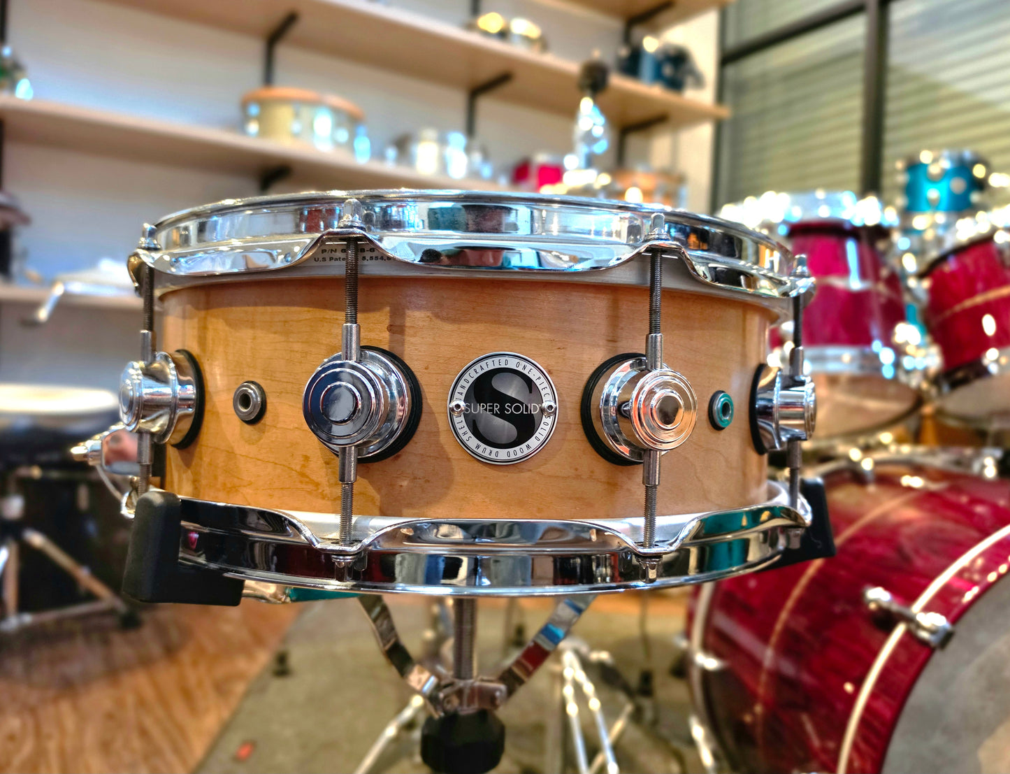 Dw Collectors Super solid Maple shell 14x5.5 snare drum