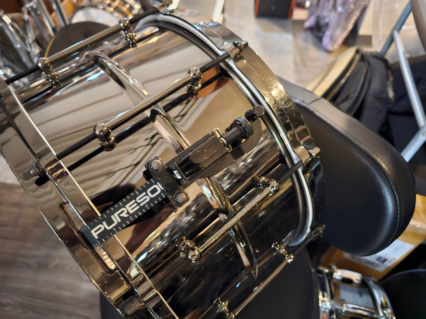 Ludwig Black magic 14x8 snare drum