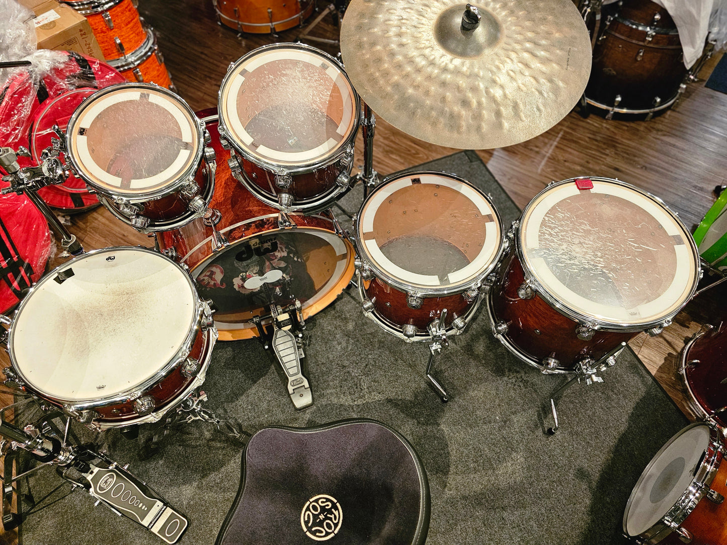 Dw Collectors Exotic Redwood burl Toast burnt specialty lacquer finish pure Maple shell 6 pcs. drums set