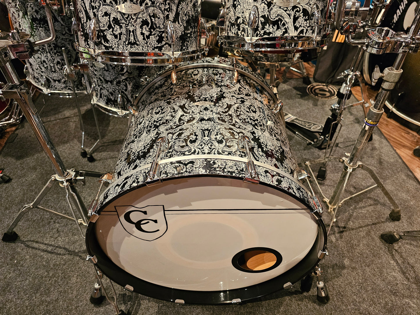 C&C drum co. custom Maple graphic paint 5 pcs. drums set