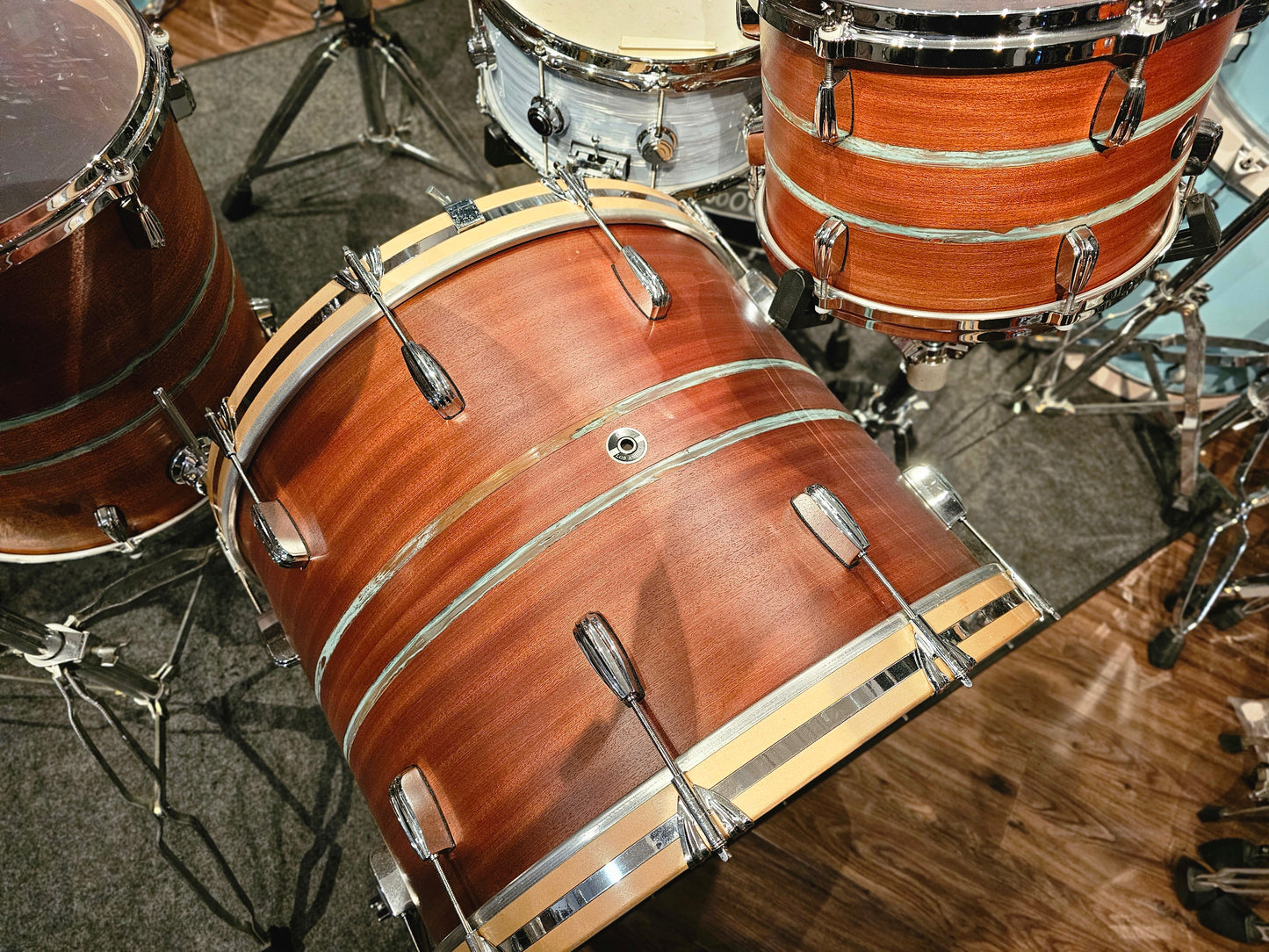 Q Drum Co. custom Mahogany w/ Poplar rings copper inlay 4 pcs. drums set