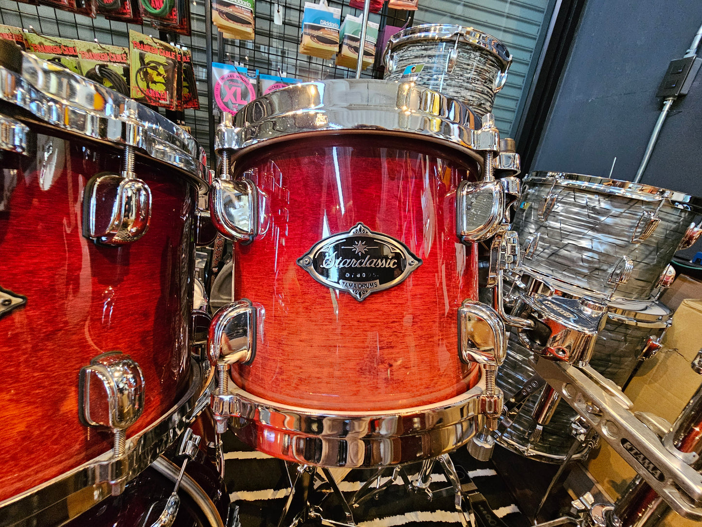 Tama Starclassic B/B Dark cherry fade 5 pcs. drums set