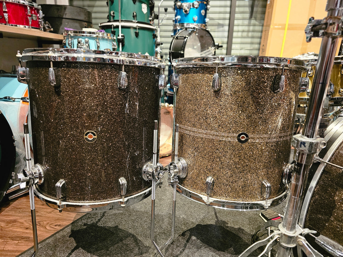 Special deal! Q Drum Co. custom Mahogany 7 pieces - 2 drums kit
