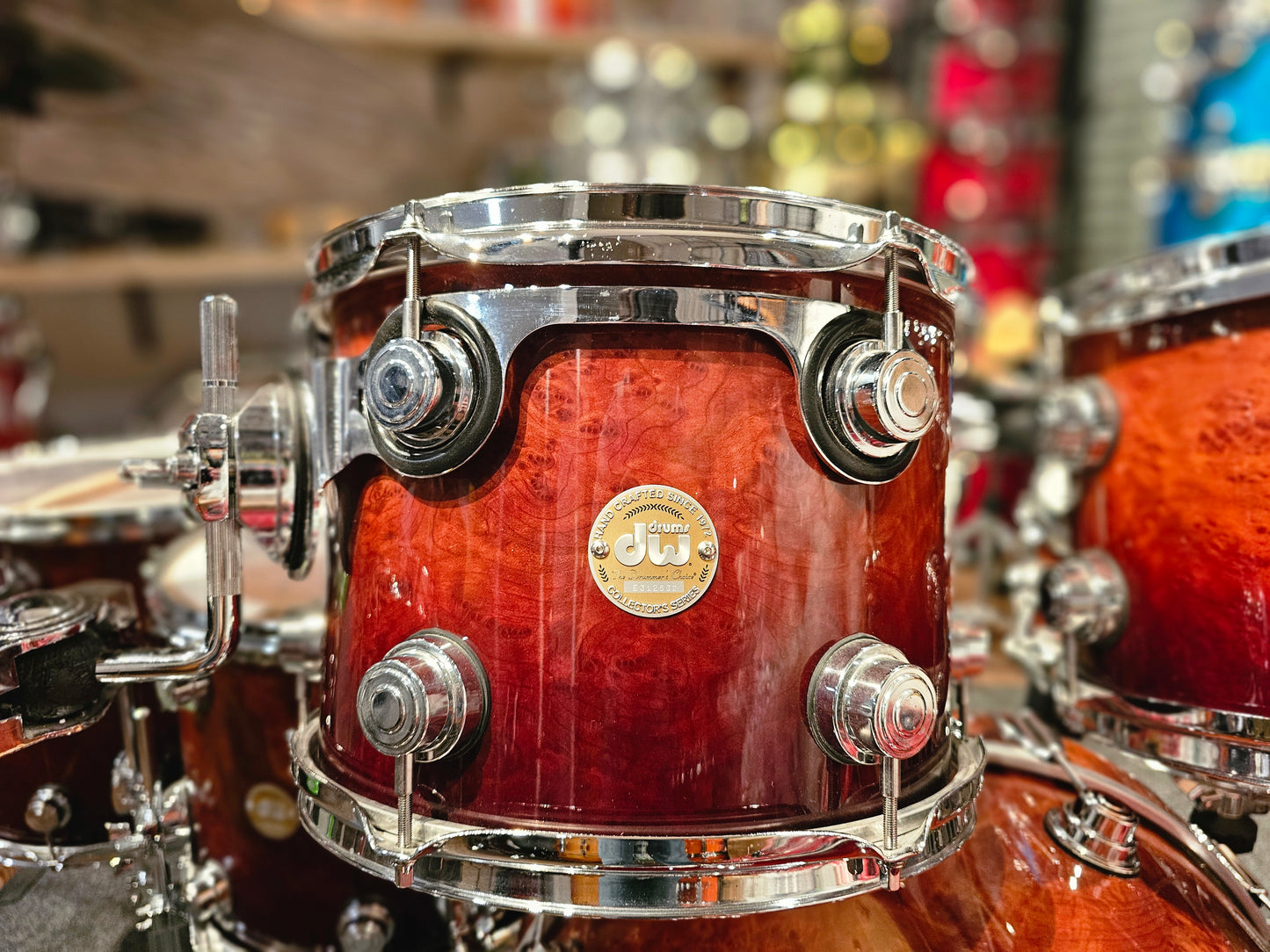 Dw Collectors Exotic Redwood burl Toast burnt specialty lacquer finish pure Maple shell 6 pcs. drums set