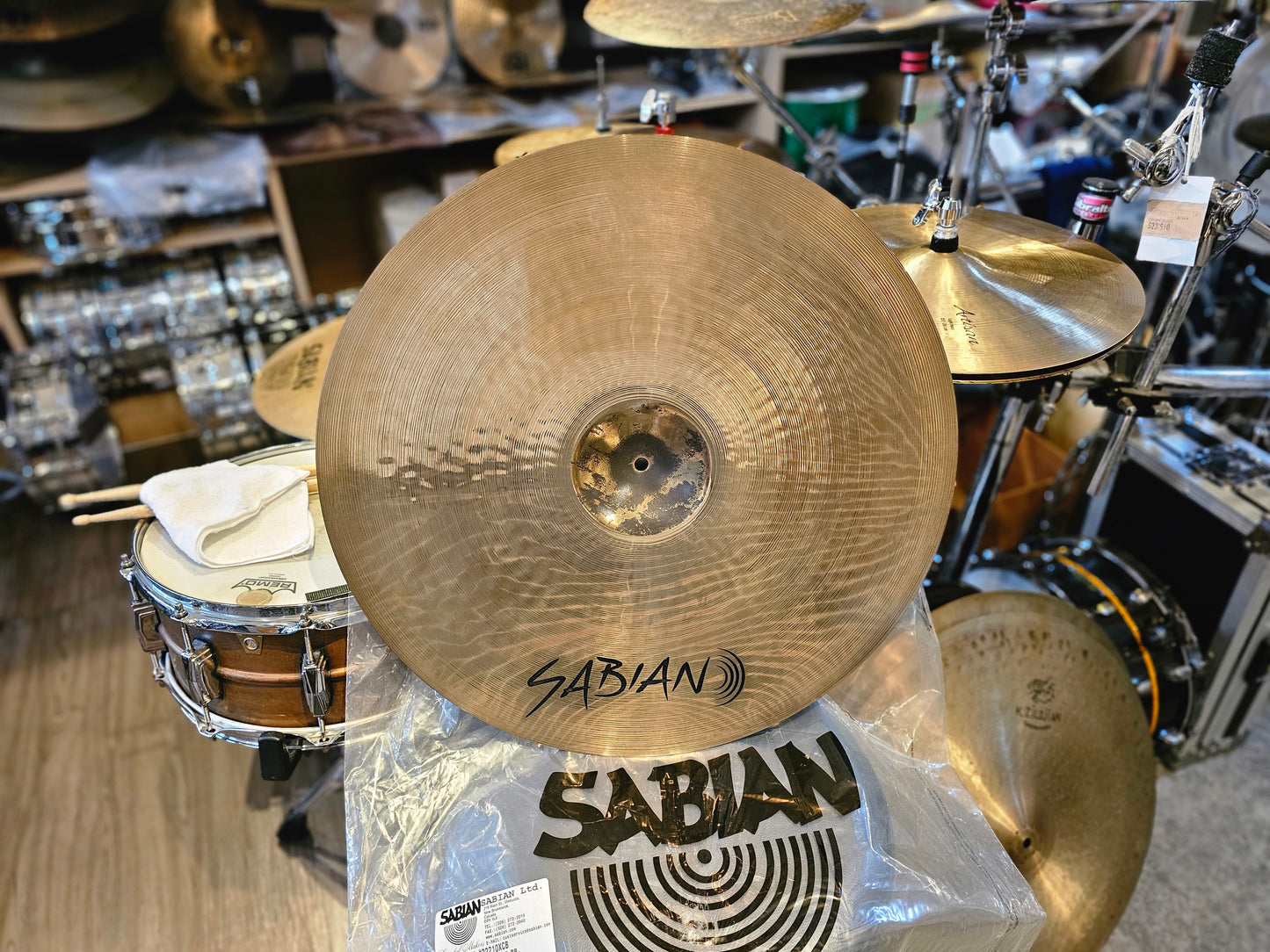 Sabian AAX thin ride 22" (brilliant)